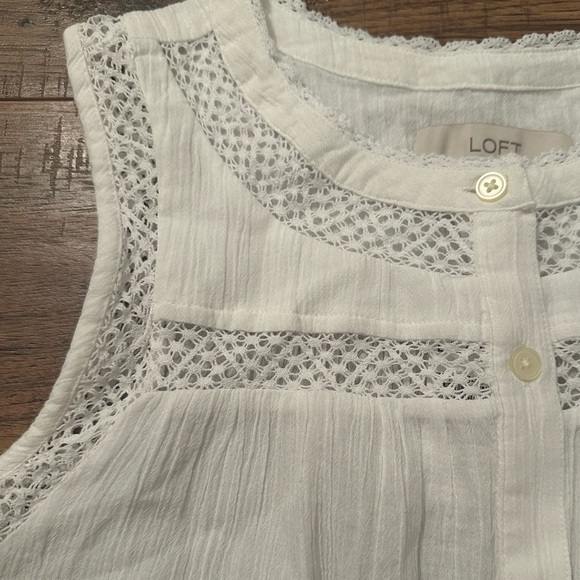 White Sleeveless Top - Picture 3 of 4